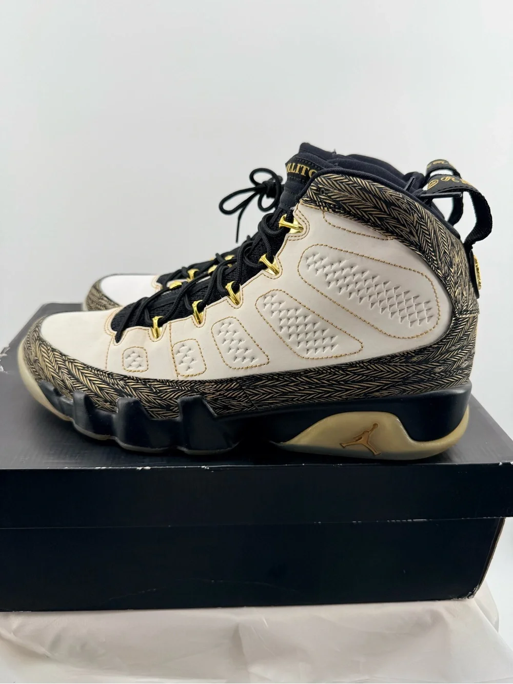 Jordan 9 Retro DB Doernbecher Pollito Size 10M Brand New